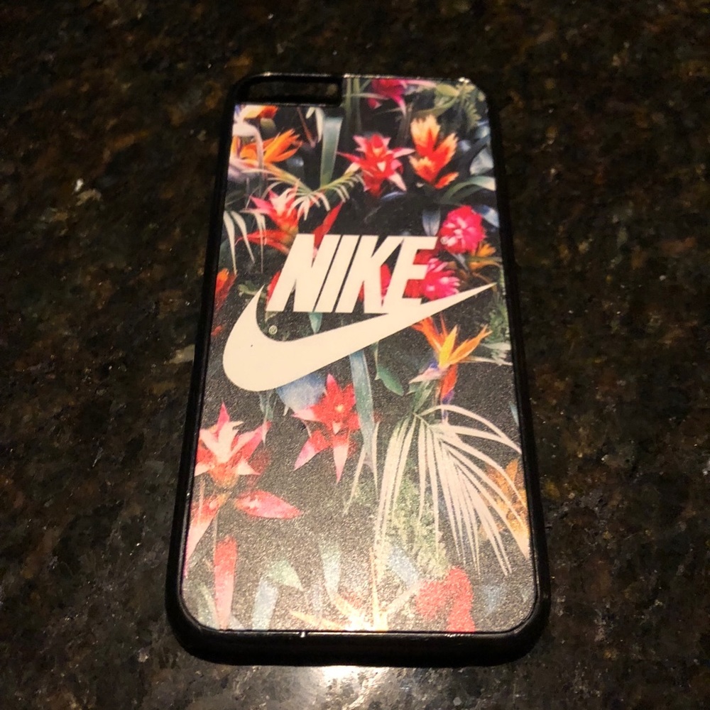 Nike Tropical Floral iPhone 6/6s case